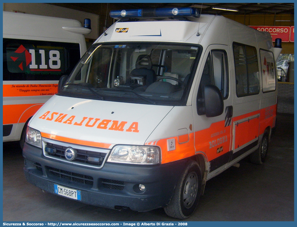 BO 0019
118 Bologna Soccorso
Fiat Ducato II serie restyling
Allestitore Vision S.r.l.
(variante)
Parole chiave: 118;Bologna;Soccorso;Ambulanza;Fiat;Ducato;Vision