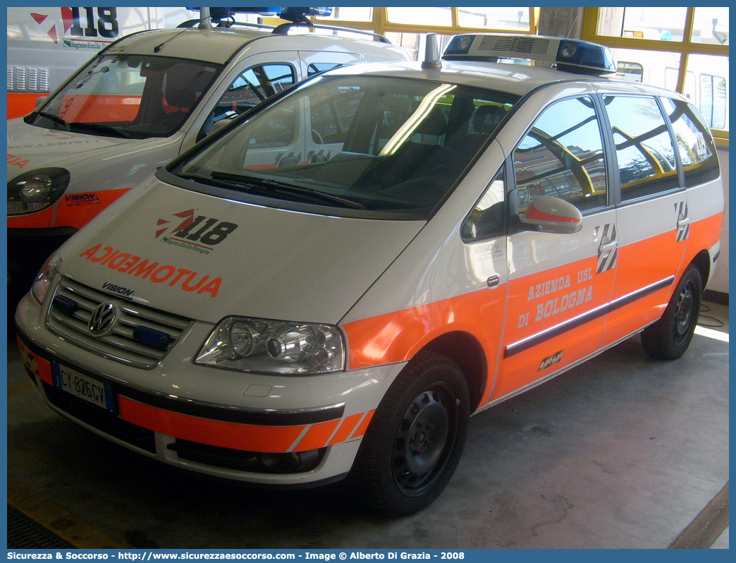 BO 0631
118 Bologna Soccorso
Volkswagen Sharan III serie
Allestitore Vision S.r.l.
Parole chiave: 118;Bologna;Soccorso;Automedica;Volkswagen;Sharan;Vision