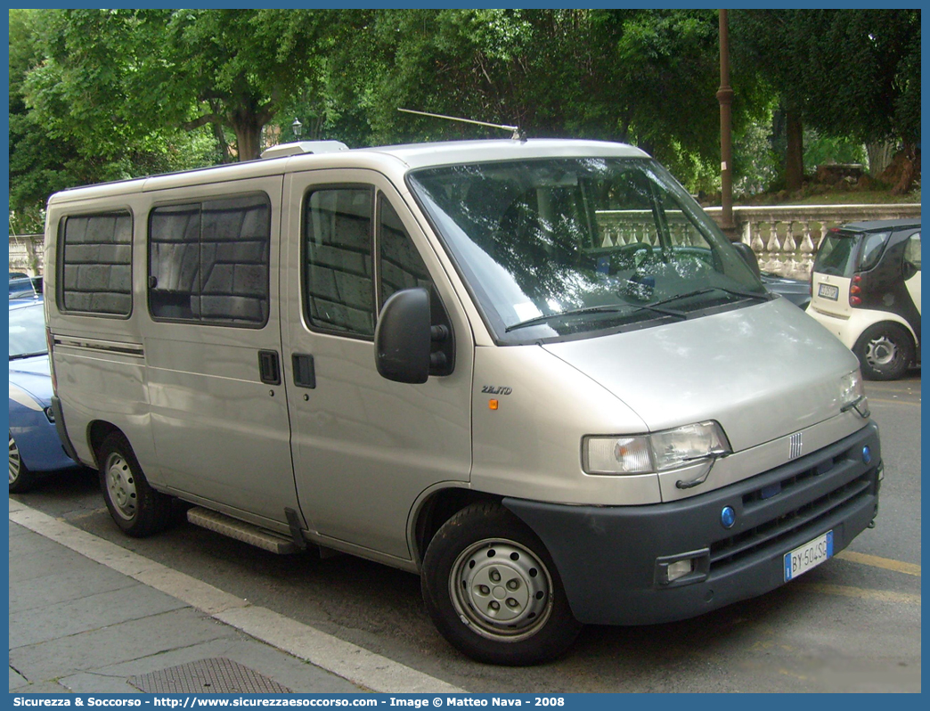 -
Presidenza della Repubblica
Fiat Ducato II serie
Ambulanza Presidenziale
Parole chiave: Presidenza;Repubblica;Fiat;Ducato;Ambulanza