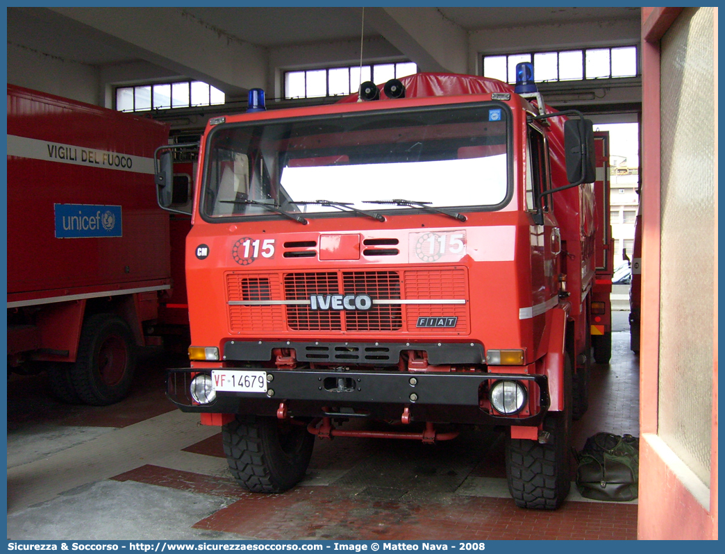 VF 14679
Corpo Nazionale Vigili del Fuoco
Iveco 80-16
Parole chiave: VVF;V.V.F.;Corpo;Nazionale;Vigili;del;Fuoco;Iveco;80-16;80.16;80;16