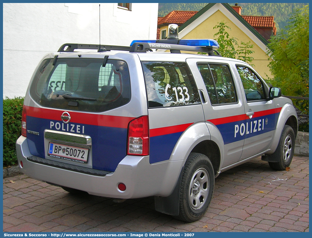 BP 50072
Republik Österreich
Polizei
Nissan Pathfinder III generation
Parole chiave: Republik;Österreich;Polizei;Nissan;Pathfinder