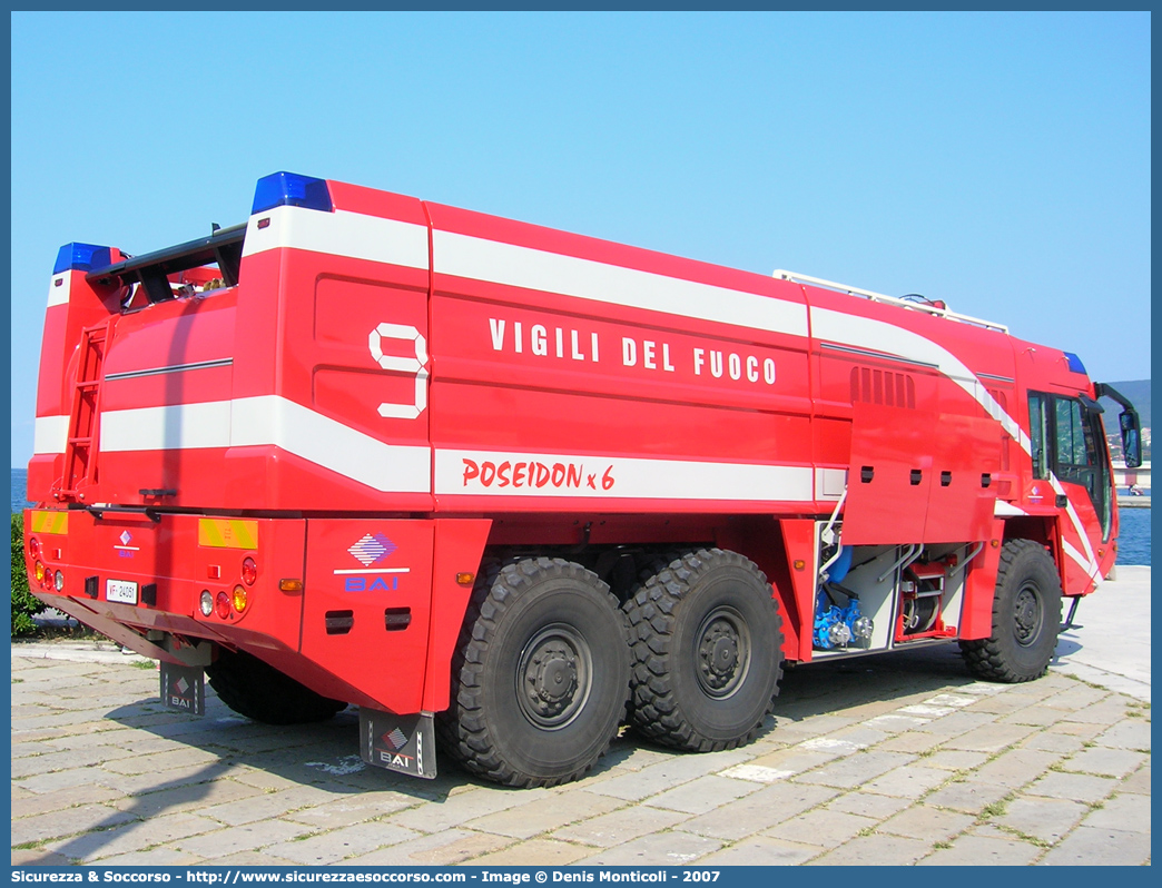 VF 24051
Corpo Nazionale Vigili del Fuoco
Nucleo Aeroportuale
Man Bai Poseidon X6
Parole chiave: Corpo;Nazionale;Vigili del Fuoco;Vigili;Fuoco;Man;Bai;Poseidon;X6;X 6;Aeroportuale