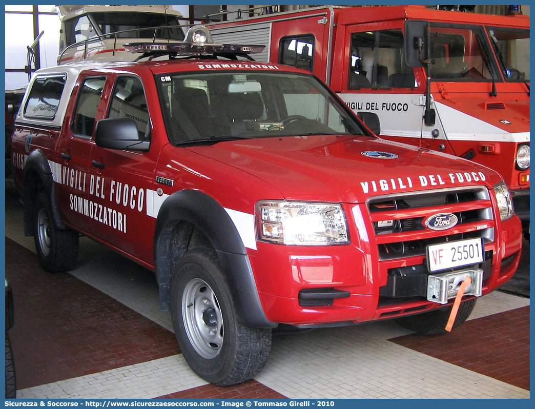 VF 25501
Corpo Nazionale Vigili del Fuoco
Nucleo Soccorso Subacqueo e Acquatico
Ford Ranger II serie
Parole chiave: Corpo;Nazionale;Vigili del Fuoco;Vigili;Fuoco;Ford;Ranger;NSSA;N.S.S.A.;Soccorso;Subacqueo;Acquatico;Sommozzatori;Subacquei