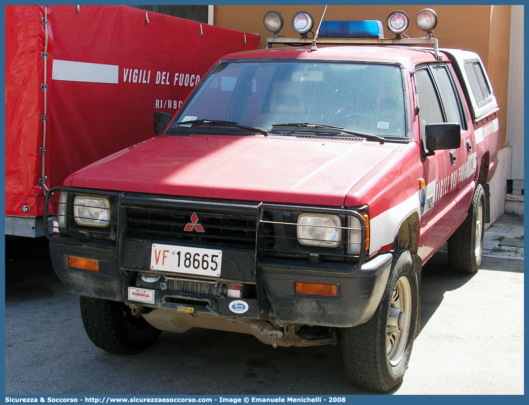 VF 18665
Corpo Nazionale Vigili del Fuoco
Nucleo Soccorso Subacqueo e Acquatico
Mitsubishi L200 II serie
Parole chiave: Corpo;Nazionale;Vigili del Fuoco;Vigili;Fuoco;Mitsubishi;L200;L 200;NSSA;N.S.S.A.;Soccorso;Subacqueo;Acquatico;Sommozzatori;Subacquei