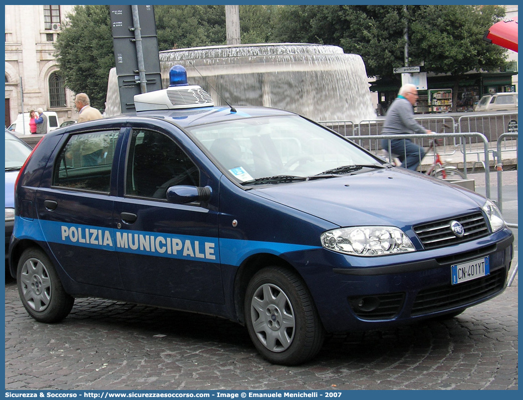 -
Polizia Municipale
Comune di Acquasparta
Fiat Punto III serie
Parole chiave: Polizia;Locale;Municipale;Acquasparta;Fiat;Punto