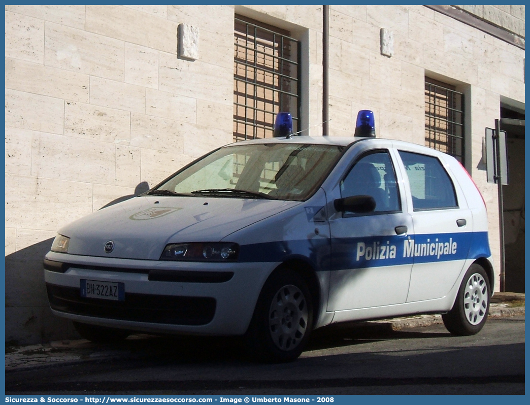 -
Polizia Municipale
Comune di Sirolo
Fiat Punto II serie
Parole chiave: Polizia;Locale;Municipale;Sirolo;Fiat;Punto