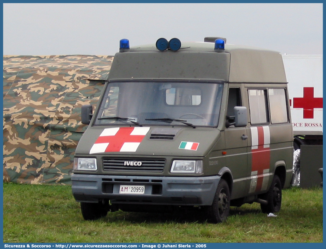 AM 20959
Aeronautica Militare Italiana
Servizio Sanitario
Iveco Daily 35-8 II serie

Parole chiave: AM;AMI;Aeronautica Militare Italiana;Servizio Sanitario;Iveco;Daily 35-8 II serie;20959