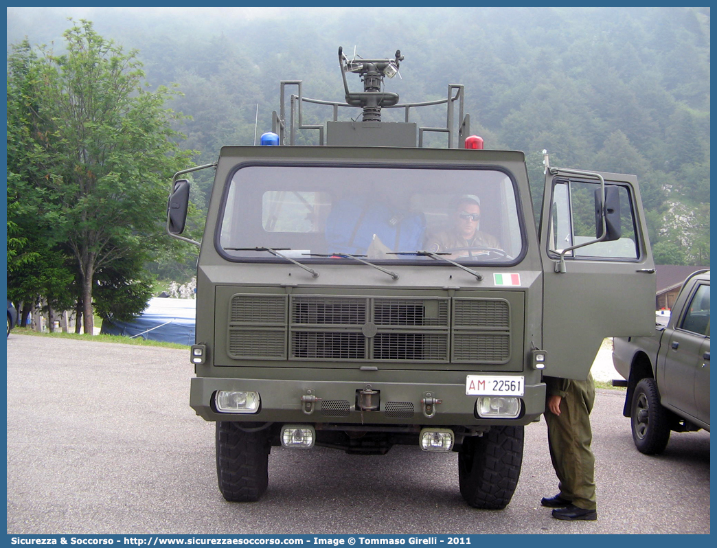 AM 22561
Aeronautica Militare Italiana
Servizio Antincendio
Sirmac SAB 2500D Vulcano
Parole chiave: A.M.I.;AMI;Aeronautica;Militare;Italiana;Servizio;Antincendio;Sirmac;SAB;2500D;Vulcano