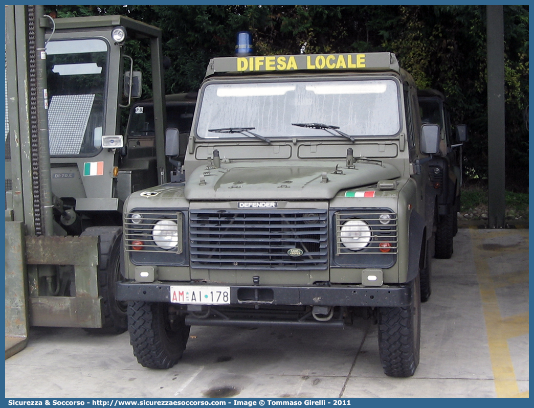 AM AI178
Aeronautica Militare Italiana
Sicurezza Volo
Land Rover Defender 90
Parole chiave: AMI;A.M.I.;Aeronautica;Militare;Italiana;Servizio;Antincendio;Sicurezza;Volo;Land Rover;Defender;90