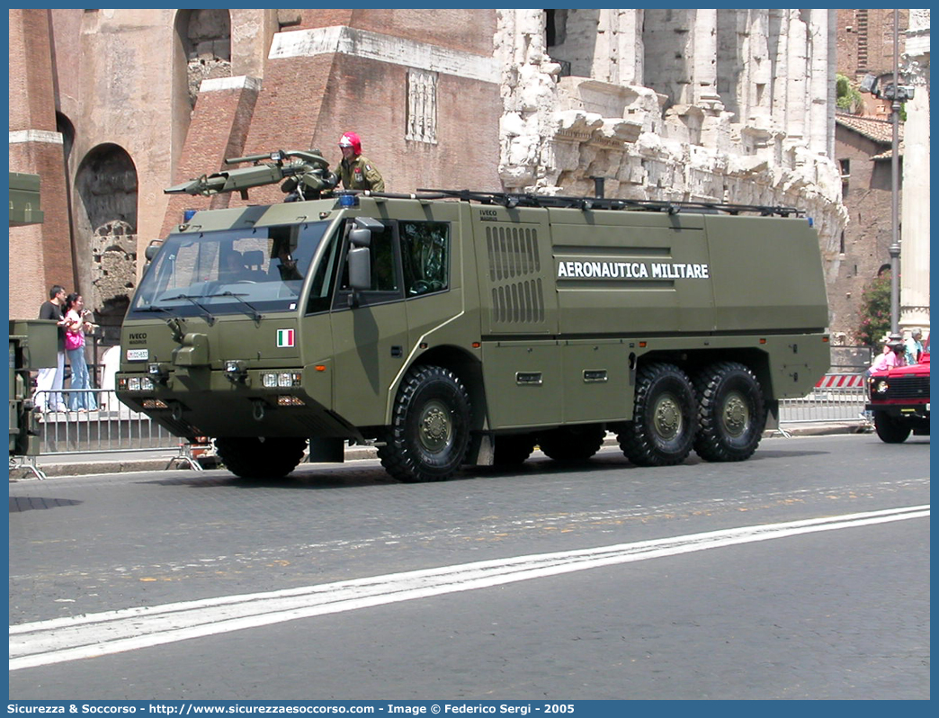 AM CC833
Aeronautica Militare Italiana
Servizio Antincendio
Iveco Magirus Dragon X6 TA
Parole chiave: AMI;A.M.I.;Aeronautica;Militare;Italiana;Servizio;Antincendio;Iveco;Magirus;Dragon;x6;TA