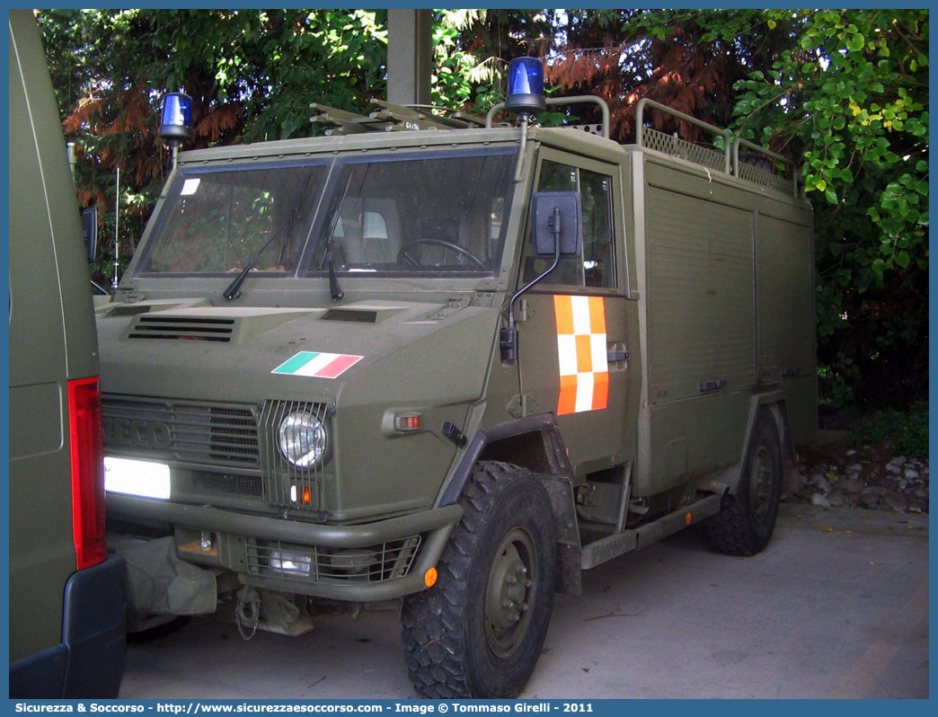 -
Aeronautica Militare Italiana
Servizio Antincendio
Iveco VM90
Parole chiave: AMI;A.M.I.;Aeronautica;Militare;Italiana;Servizio;Antincendio;Sicurezza;Volo;Iveco;VM90