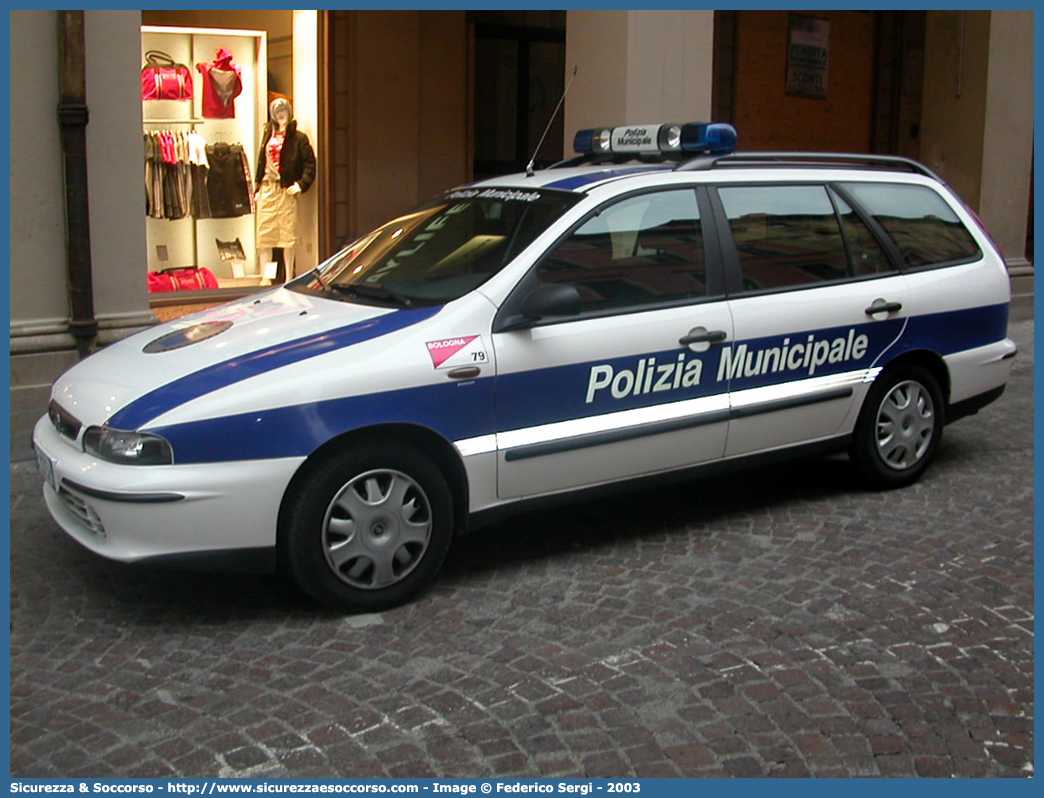 -
Polizia Municipale
Comune di Bologna
Fiat Marea Weekend
Allestitore Bertazzoni S.r.l.
Parole chiave: Polizia;Municipale;Locale;Bologna;Fiat;Marea;Weekend;Bertazzoni