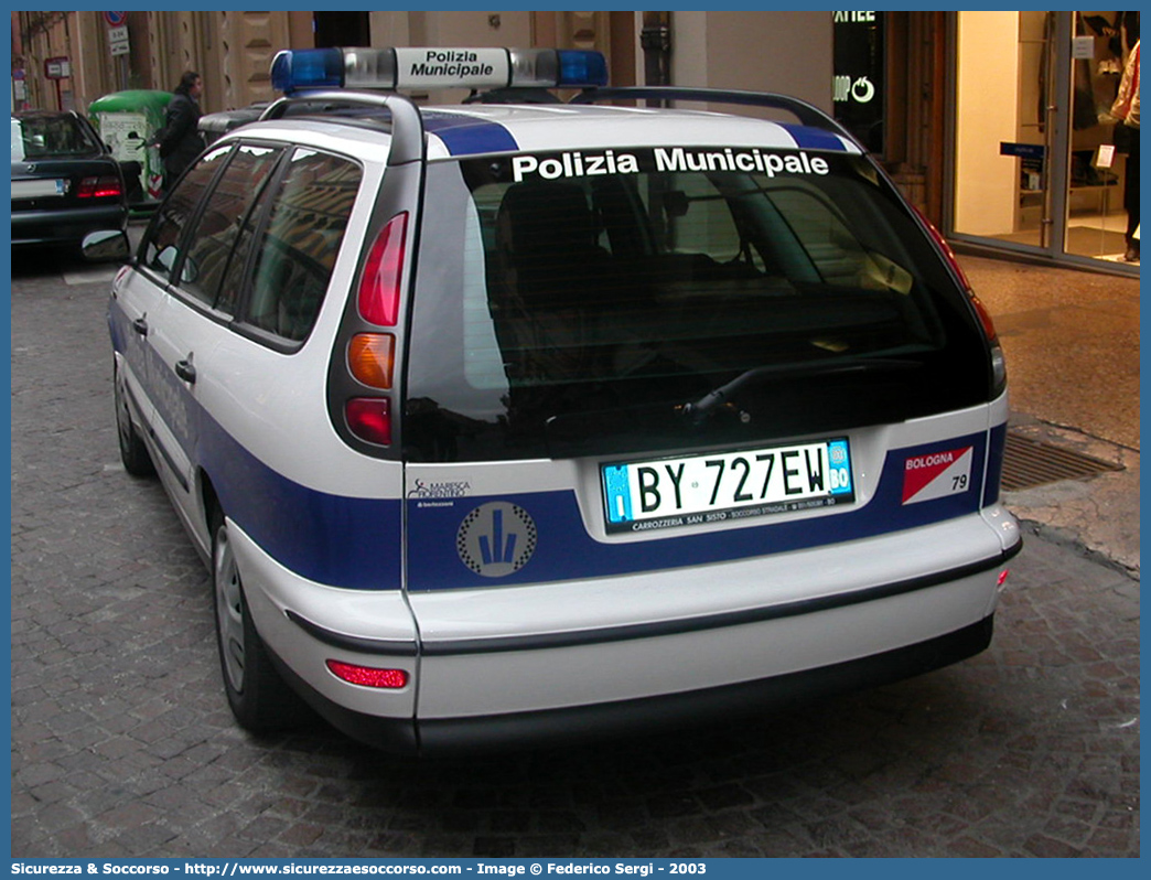 -
Polizia Municipale
Comune di Bologna
Fiat Marea Weekend
Allestitore Bertazzoni S.r.l.
Parole chiave: Polizia;Municipale;Locale;Bologna;Fiat;Marea;Weekend;Bertazzoni