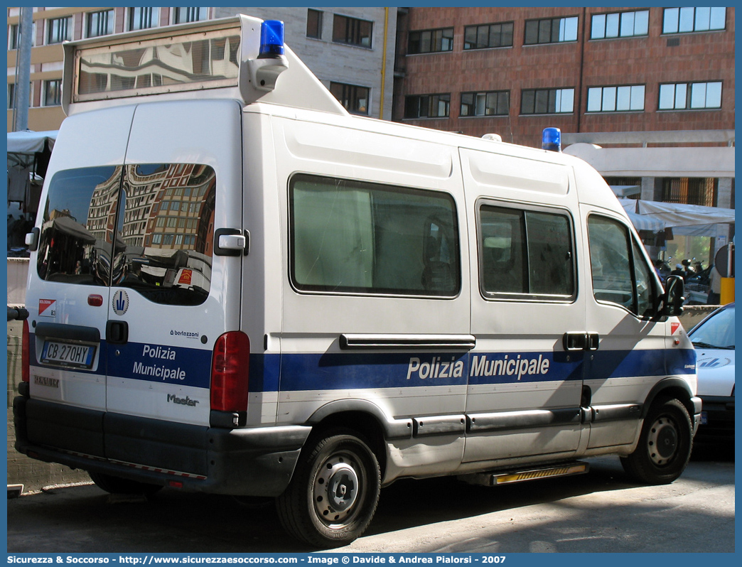 -
Polizia Municipale
Comune di Bologna
Renault Master II serie
Allestitore Bertazzoni S.r.l.
Parole chiave: Polizia;Municipale;Locale;Bologna;Renault;Master;Bertazzoni