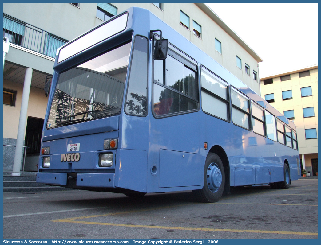 Polizia B0470
Polizia di Stato
Reparto Mobile
Iveco S EffeUno 571
Scuola Mobile di Polizia
Parole chiave: PS;P.S.;Polizia;Polizia di Stato;Reparto Mobile;Scuola;Iveco;S;EffeUno;571;B0470