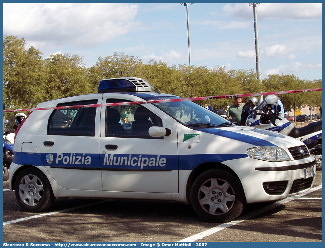 -
Polizia Municipale
Comune di Casalecchio di Reno
Fiat Punto III serie
Parole chiave: Polizia;Locale;Municipale;Casalecchio di Reno;Fiat;Punto