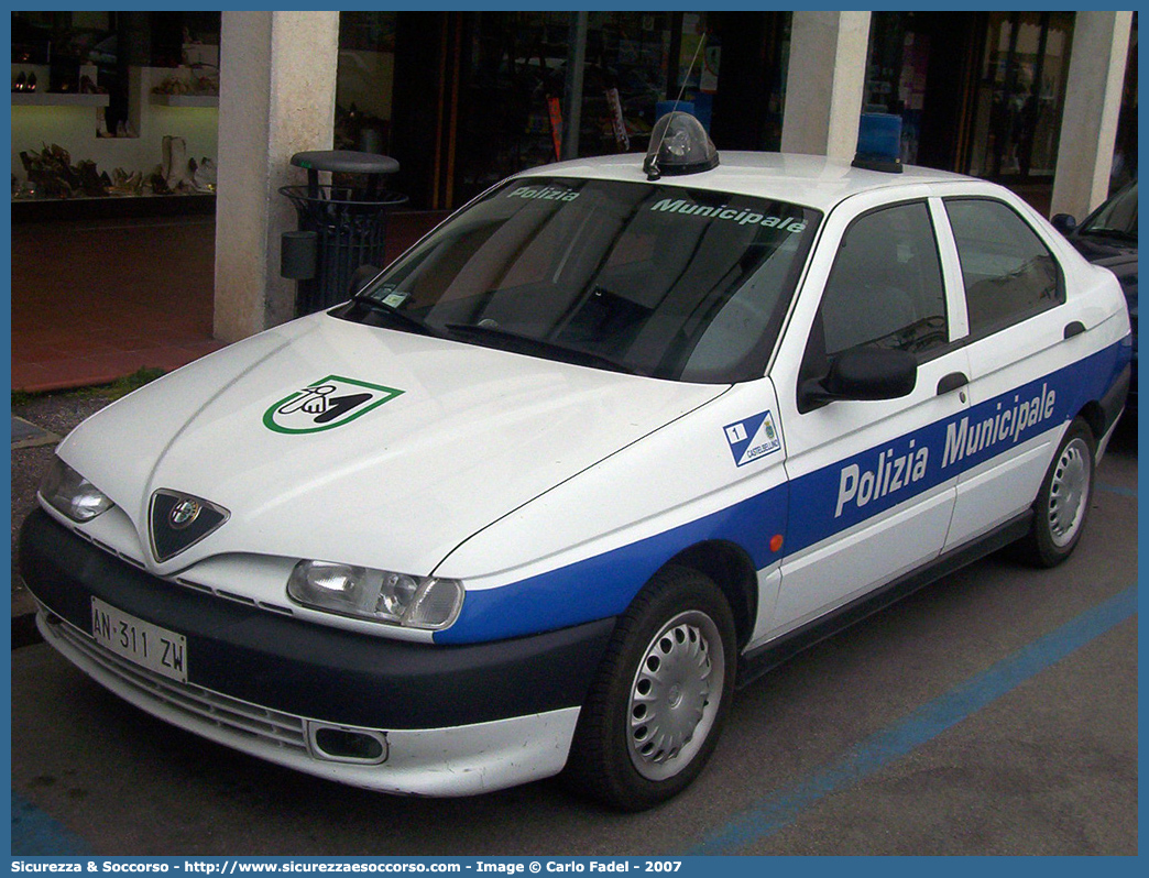 -
Polizia Municipale
Comune di Castelbellino
Alfa Romeo 146
Parole chiave: Polizia;Locale;Municipale;Castelbellino;Alfa Romeo;146