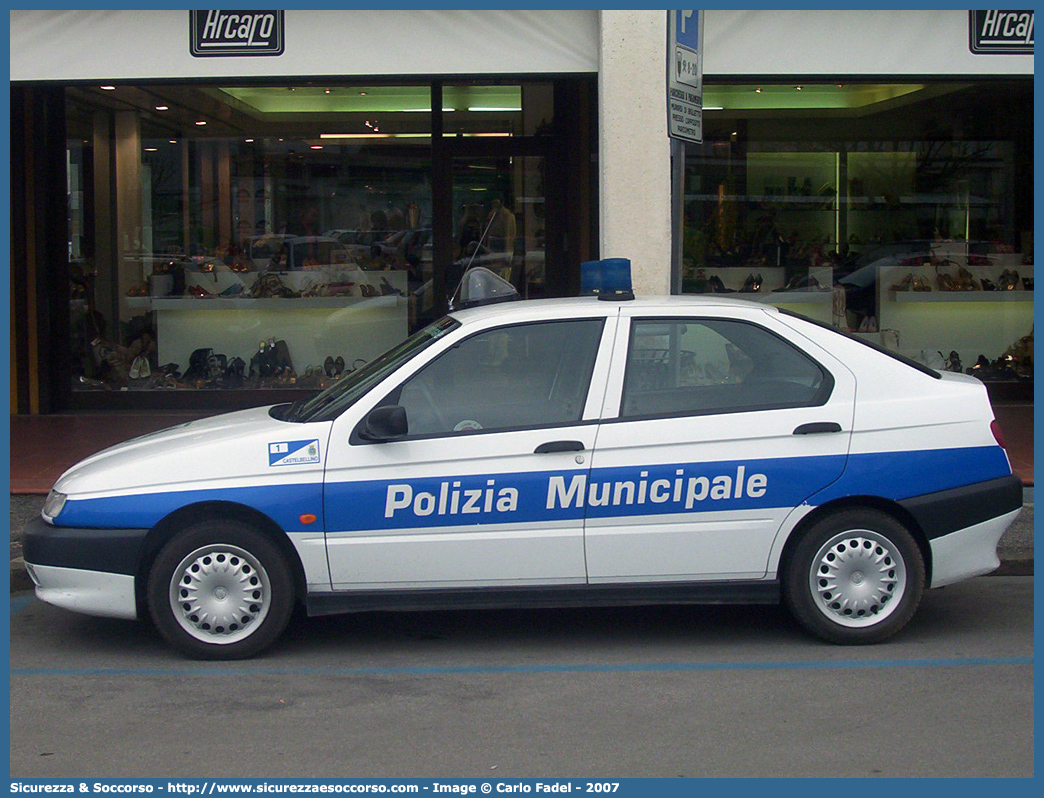 -
Polizia Municipale
Comune di Castelbellino
Alfa Romeo 146
Parole chiave: Polizia;Locale;Municipale;Castelbellino;Alfa Romeo;146