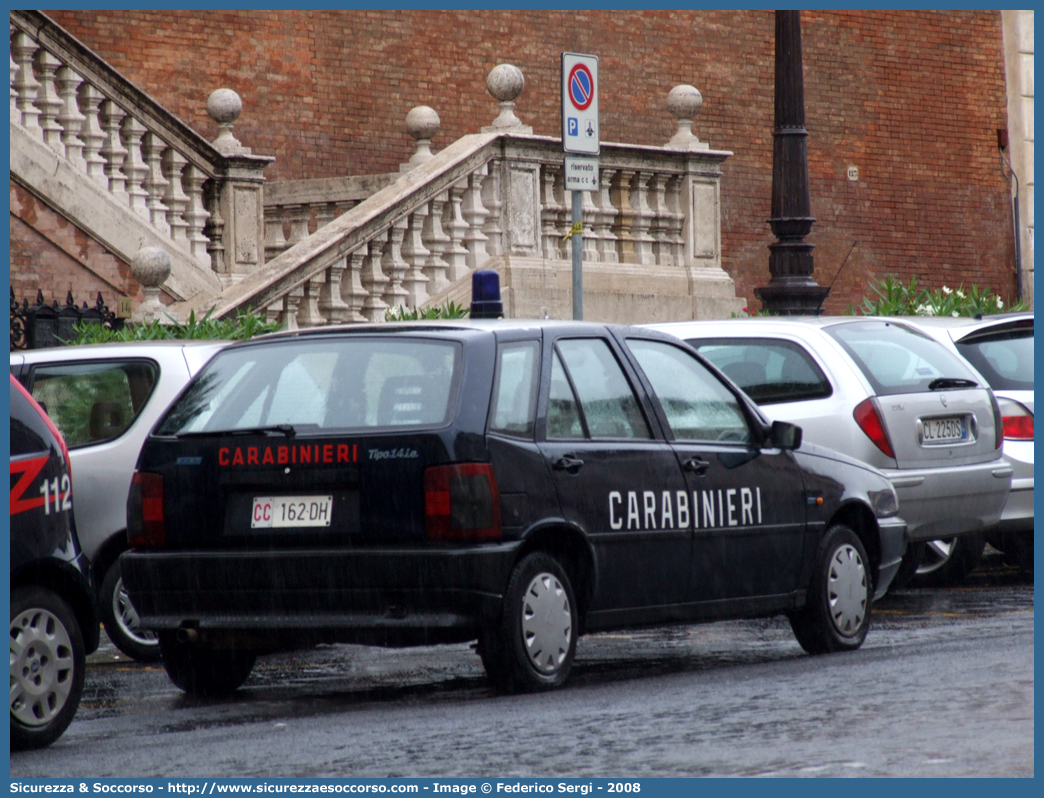 CC 162DH
Arma dei Carabinieri
Fiat Tipo II serie
Parole chiave: CC;C.C.;Arma;dei;Carabinieri;Fiat;Tipo