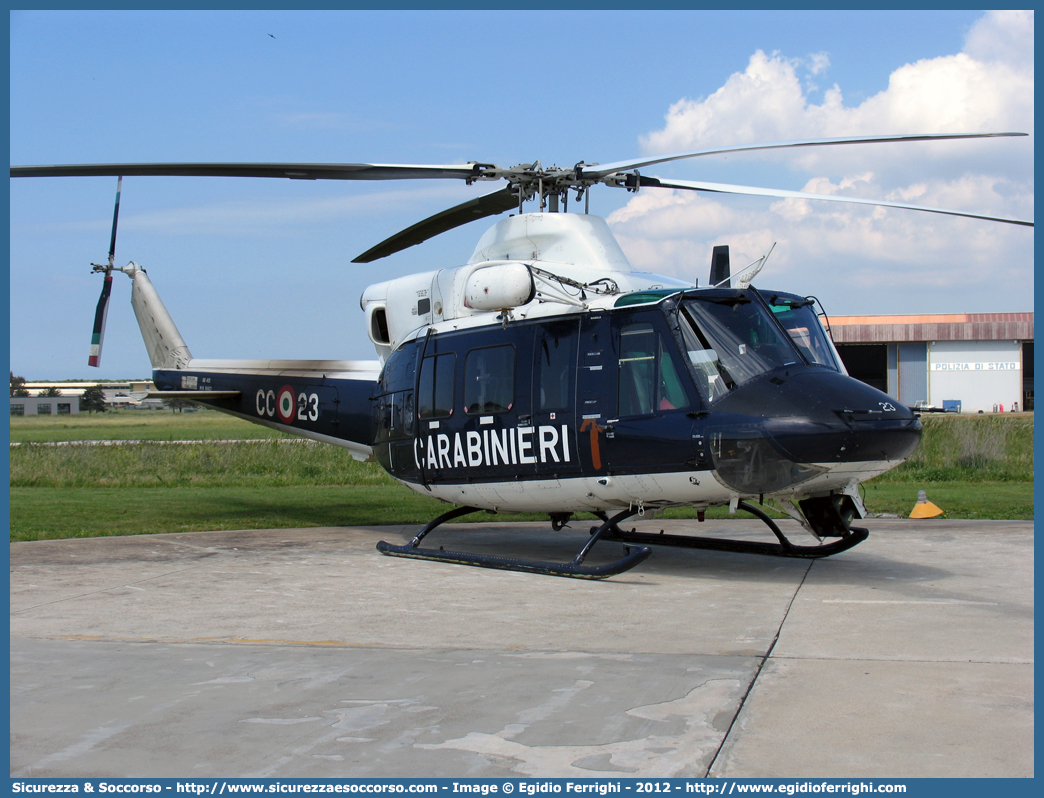 MM81437 / CC 23
Arma dei Carabinieri
Raggruppamento Carabinieri Aeromobili
Agusta Bell AB412 
Parole chiave: CC;C.C.;Arma;Carabinieri;Raggruppamento;Aeromobili;Agusta;Bell;AB412