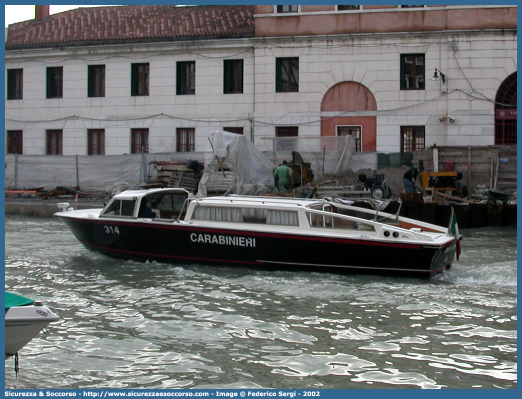 314
Arma dei Carabinieri
Reparto Operativo Nucleo Natanti
Imbarcazioni Classe 300 I serie
Parole chiave: CC;C.C.;Arma;Carabinieri;Imbarcazioni;Classe;300;Trasporto;Reparto;Operativo;Nucleo;Natanti;RONN;R.O.N.N.