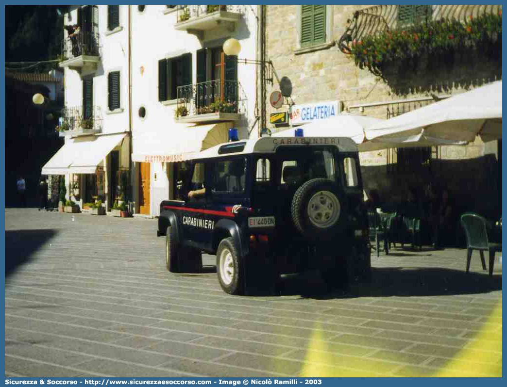 EI 440DN
Arma dei Carabinieri
Land Rover Defender 90
Parole chiave: EI440DN;Arma dei Carabinieri;Land Rover Defender 90