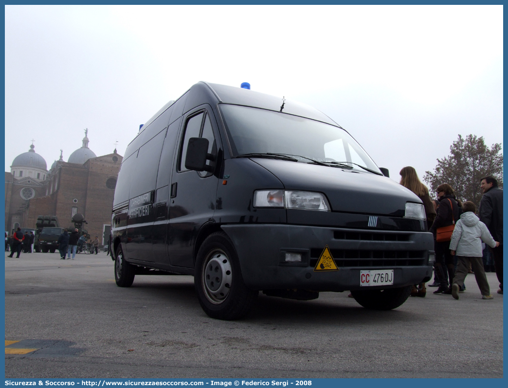 CC 476DJ
Arma dei Carabinieri
Artificieri Antisabotaggio
Fiat Ducato II serie
Parole chiave: CC476DJ;Arma dei Carabinieri;Artificieri Antisabotaggio;Fiat Ducato II serie