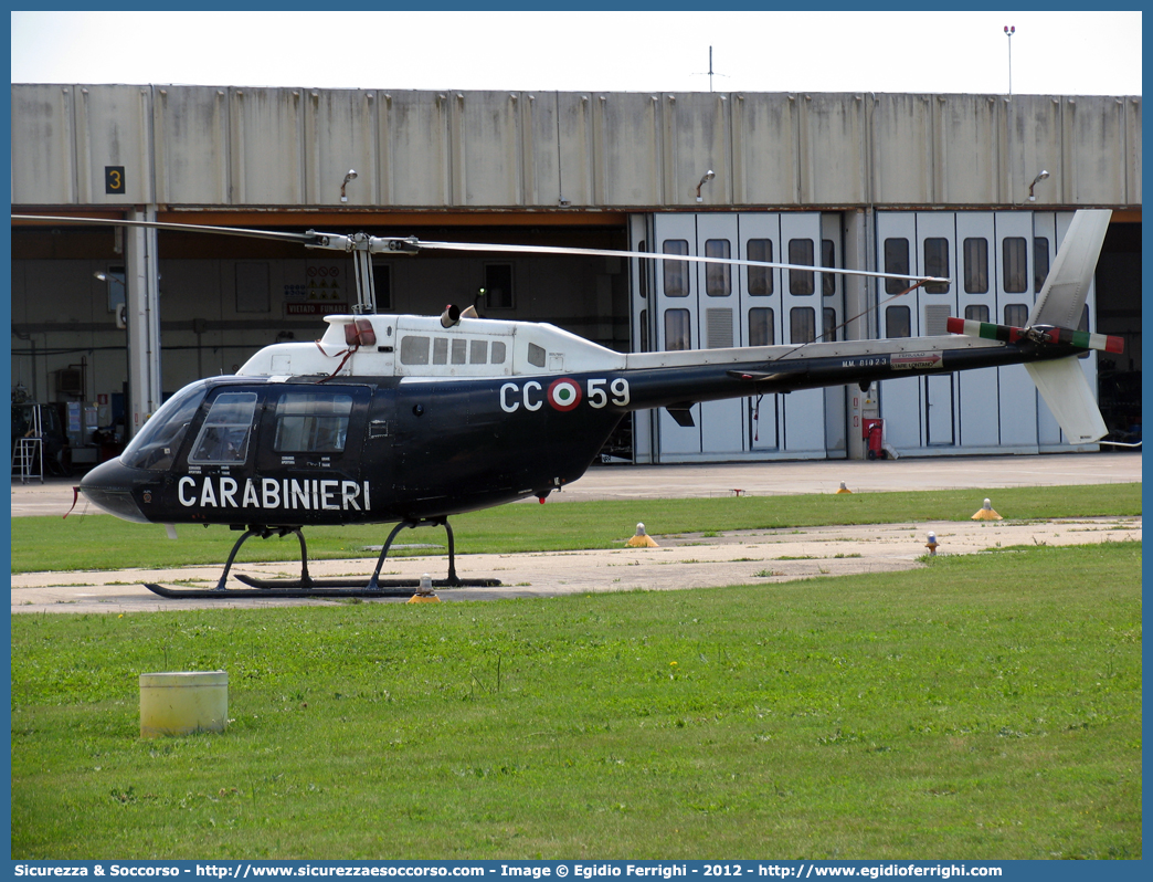 MM81023 / CC 59
Arma dei Carabinieri
Raggruppamento Carabinieri Aeromobili
Agusta Bell AB206
Parole chiave: CC;C.C.;Arma;Carabinieri;Raggruppamento;Aeromobili;Agusta;Bell;AB206