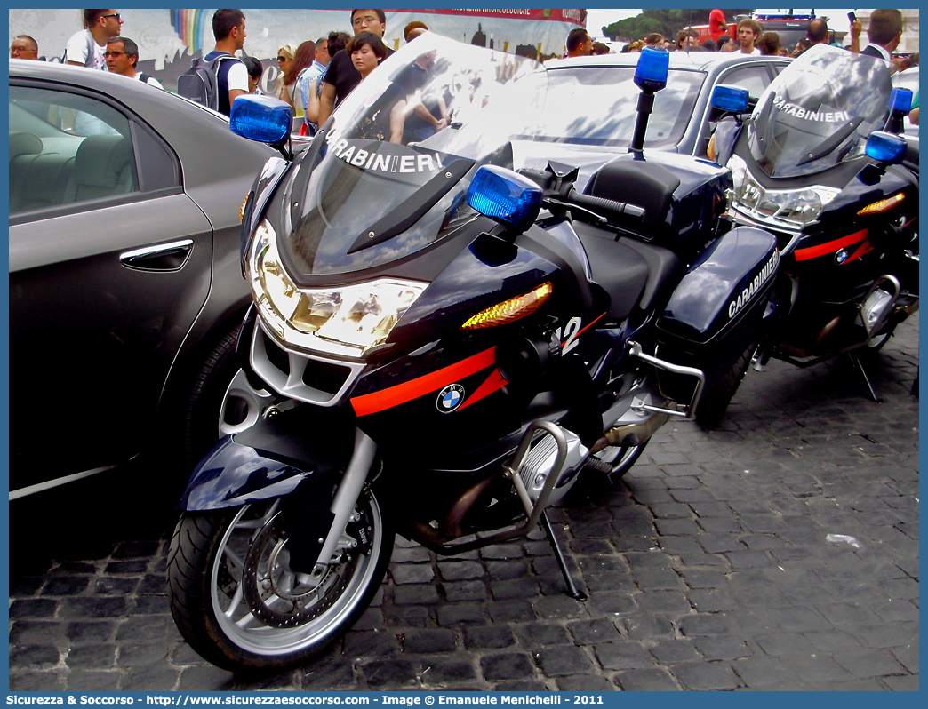 EI A2372
Arma dei Carabinieri
Reparto Carabinieri presso l'Esercito Italiano
Bmw R1200RT
Parole chiave: EIA2372;Arma dei Carabinieri;Reparto Carabinieri presso l'Esercito Italiano;BMW R1200 RT