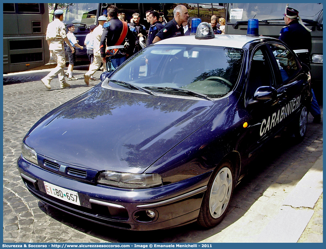 EI BD657
Arma dei Carabinieri
Reparto Carabinieri presso l'Esercito Italiano
Fiat Brava
Parole chiave: CC;C.C.;EI;E.I.;Arma;dei;Carabinieri;Reparto;Esercito;Italiano;Fiat;Brava