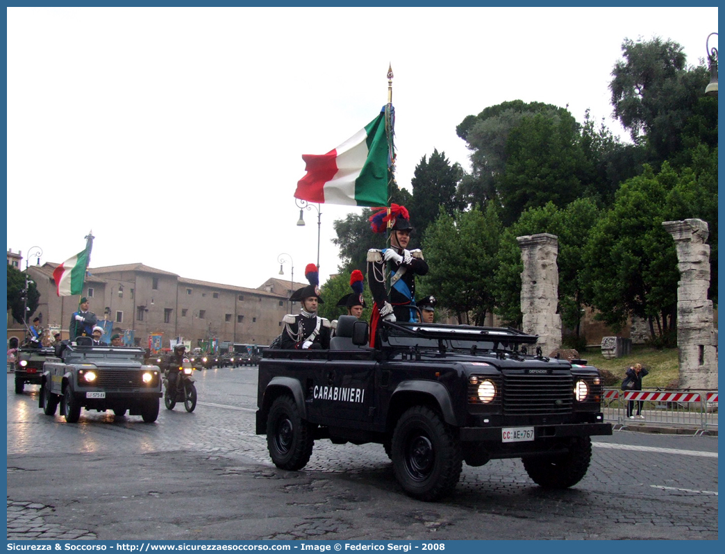 CC AE767
Arma dei Carabinieri
Land Rover Defender 90
Parole chiave: CC;C.C.;Arma;dei;Carabinieri;Land;Rover;Defender;90