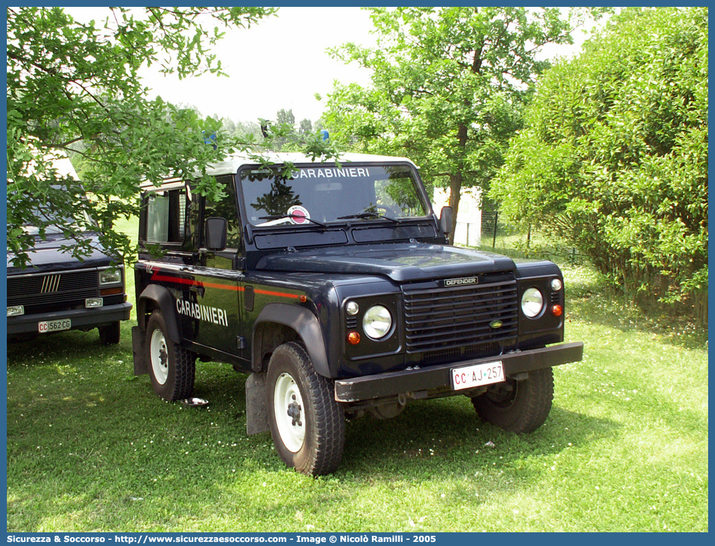 CC AJ257
Arma dei Carabinieri
Centro e Nuclei Cinofili
Land Rover Defender 90
Parole chiave: CCAJ257;Arma dei Carabinieri;Centro e Nuclei Cinofili;Land Rover Defender 90