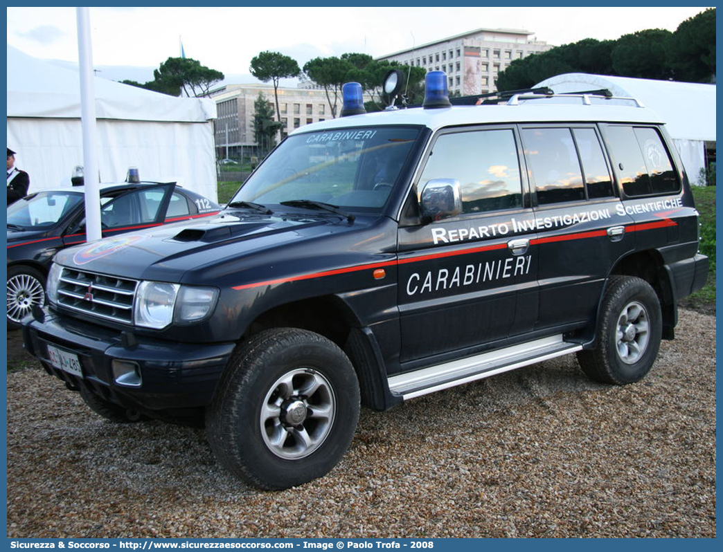 CC AJ485
Arma dei Carabinieri
Raggruppamento Carabinieri Investigazioni Scientifiche
Mitsubishi Pajero V20 LWB
(variante)
Parole chiave: CCAJ485;Arma dei Carabinieri;Raggruppamento Carabinieri Investigazioni Scientifiche;RACIS;RIS;Mitsubishi Pajero V20 LWB