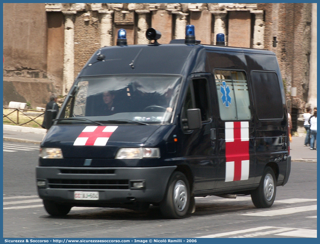 CC AJ604
Arma dei Carabinieri
Servizio Sanitario
Fiat Ducato II serie
Parole chiave: CC;C.C.;Arma;dei;Carabinieri;Servizio;Sanitario;Ambulanza;Autoambulanza;Fiat;Ducato