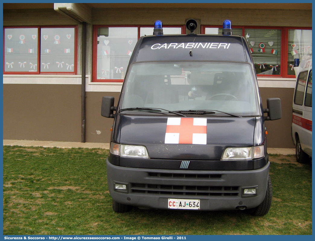 CC AJ634
Arma dei Carabinieri
Servizio Sanitario
Fiat Ducato II serie
Parole chiave: CC;C.C.;Arma;dei;Carabinieri;Servizio;Sanitario;Ambulanza;Autoambulanza;Fiat;Ducato