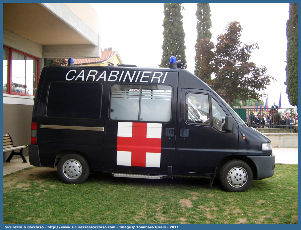 CC AJ634
Arma dei Carabinieri
Servizio Sanitario
Fiat Ducato II serie
Parole chiave: CC;C.C.;Arma;dei;Carabinieri;Servizio;Sanitario;Ambulanza;Autoambulanza;Fiat;Ducato