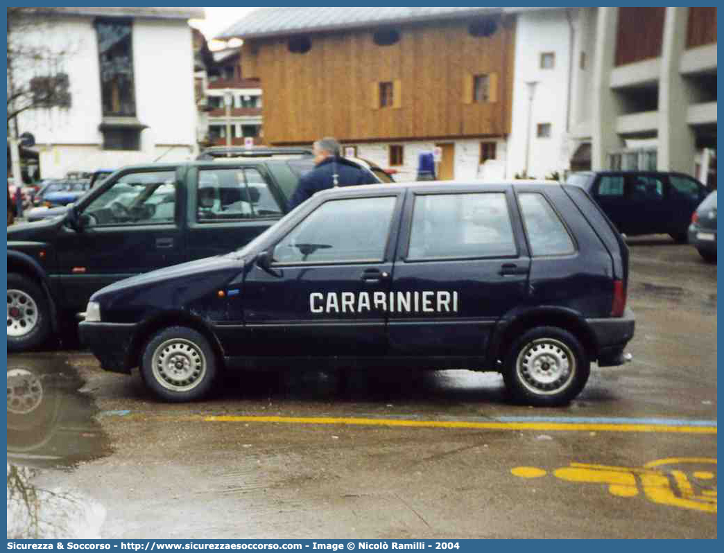 -
Arma dei Carabinieri
Fiat Uno II serie
Parole chiave: Arma dei Carabinieri;Fiat Uno II serie