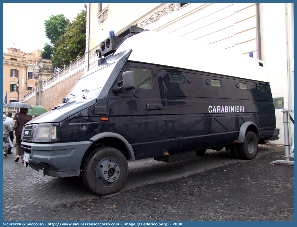 CC AS726
Arma dei Carabinieri
Battaglioni Mobili
Iveco TurboDaily 59-12 II serie
Parole chiave: CC;C.C.;Arma;dei;Carabinieri;Battaglioni;Mobili;Battaglione;Mobile;Iveco;TurboDaily;59-12;59.12;59;12;Blindato;Ordine;Pubblico