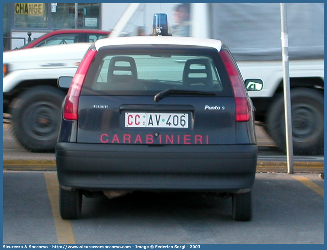 CC AV406
Arma dei Carabinieri
Fiat Punto I serie
Allestitore Elevox S.r.l.
Parole chiave: CC;C.C.;Arma;dei;Carabinieri;Fiat;Punto;Elevox