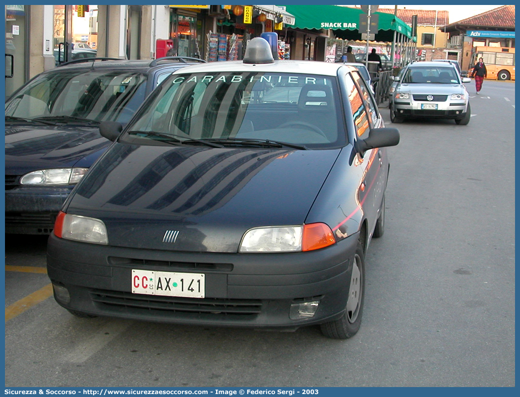 CC AX141
Arma dei Carabinieri
Fiat Punto I serie
Allestitore Elevox S.r.l.
Parole chiave: CC;C.C.;Arma;dei;Carabinieri;Fiat;Punto;Elevox