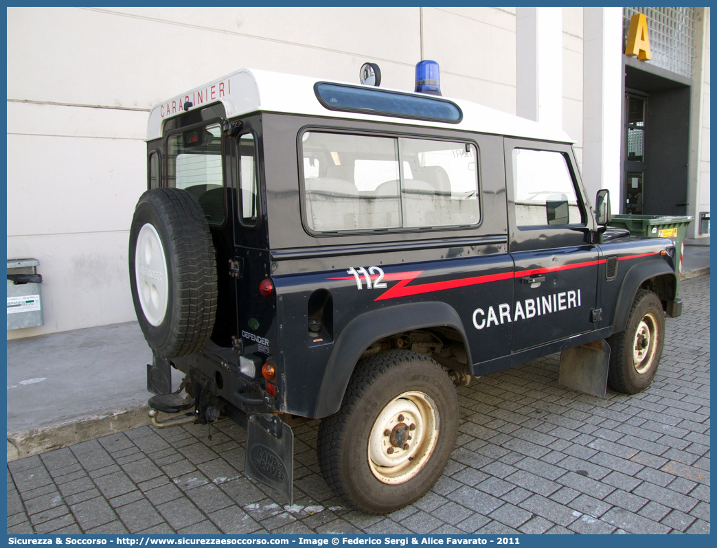 CC AY933
Arma dei Carabinieri
Land Rover Defender 90
Parole chiave: CC;C.C.;Arma;dei;Carabinieri;Land;Rover;Defender;90