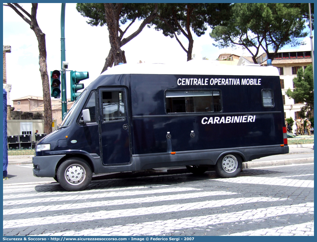 CC BA651
Arma dei Carabinieri
Fiat Ducato II serie
Centrale Operativa Mobile
Allestitore Elevox S.r.l.
Parole chiave: CC;C.C.;Arma;Carabinieri;Fiat;Ducato;Stazione;Mobile;Centrale;Operativa;Elevox