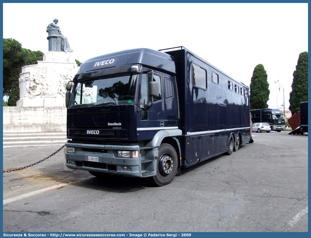 CC BC230
Arma dei Carabinieri
4° Reggimento Carabinieri a Cavallo
Iveco EuroTech 350
Parole chiave: CC;C.C.;Arma;dei;Carabinieri;Reggimento;a;Cavallo;Iveco;EuroTech;350