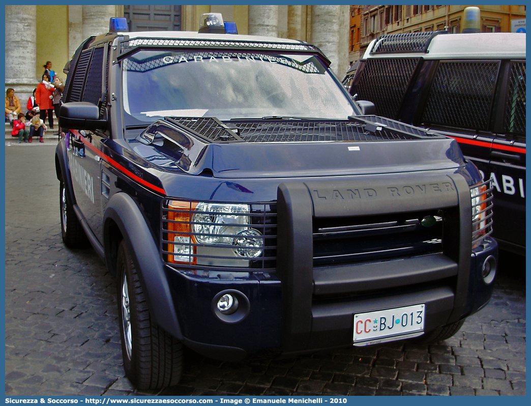 CC BJ013
Arma dei Carabinieri
Battaglioni Mobili
Land Rover Discovery 3
Parole chiave: CCBJ013;Arma dei Carabinieri;Battaglioni Mobili;Land Rover Discovery 3;Blindato;Ordine Pubblico