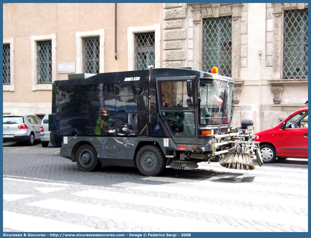 CC BT779
Arma dei Carabinieri
Reggimento Corazzieri
Ravo 530
Parole chiave: CC;C.C.;Arma;dei;Carabinieri;Reggimento;Corazzieri;Ravo;530