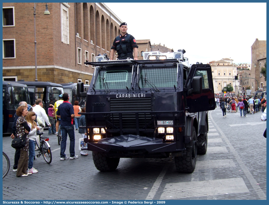 CC BT855
Arma dei Carabinieri
Battaglioni Mobili
BAE Systems Iveco RG12
Parole chiave: CC;C.C.;Arma;dei;Carabinieri;Battaglioni;Mobili;Iveco;BAE;Systems;RG12;Blindato;Ordine;Pubblico