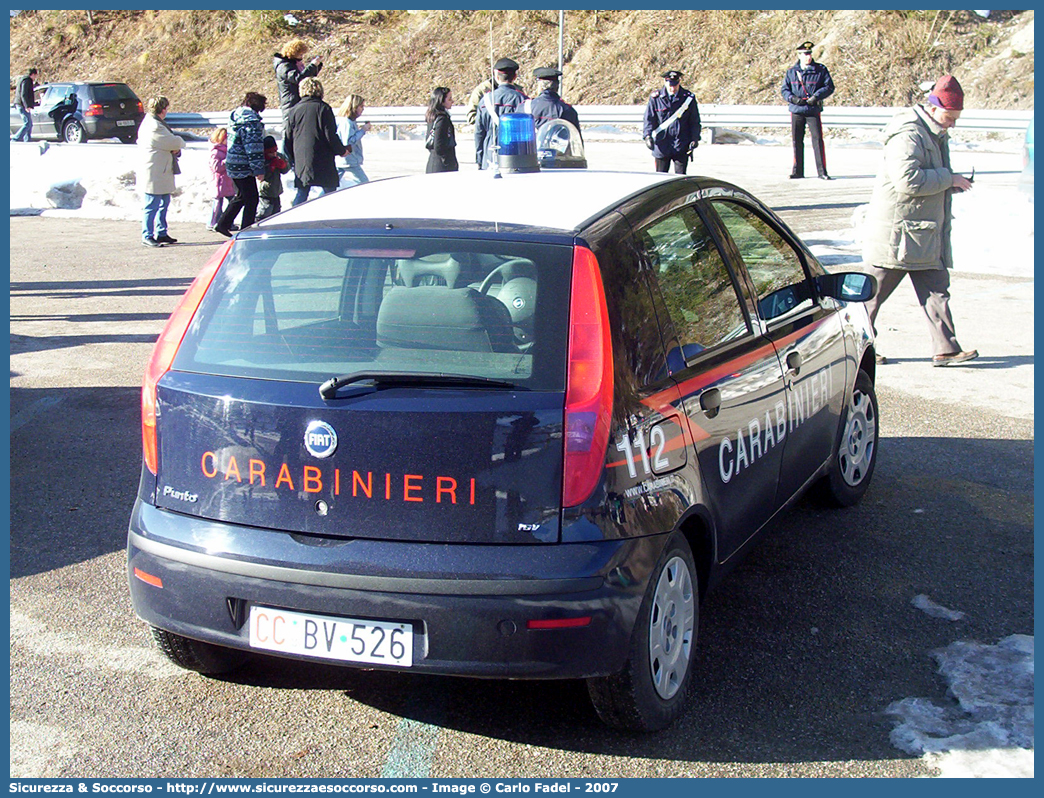 CC BV526
Arma dei Carabinieri
Fiat Punto III serie
Parole chiave: CC;C.C.;Arma;dei;Carabinieri;Fiat;Punto