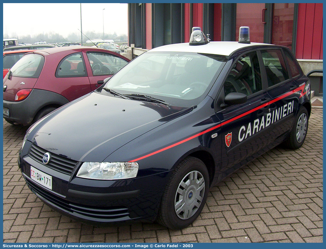 CC BW171
Arma dei Carabinieri
Fiat Stilo II serie
Parole chiave: CC;C.C.;Arma;dei;Carabinieri;Nucleo;Radiomobile;Radio;Mobile;Pattuglia;Pattuglie;Mobile;Mobili;di;Zona;Fiat;Stilo