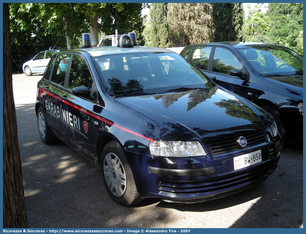 CC BW858
Arma dei Carabinieri
Fiat Stilo II serie
Parole chiave: CC;C.C.;Arma;dei;Carabinieri;Nucleo;Radiomobile;Radio;Mobile;Pattuglia;Pattuglie;Mobile;Mobili;di;Zona;Fiat;Stilo