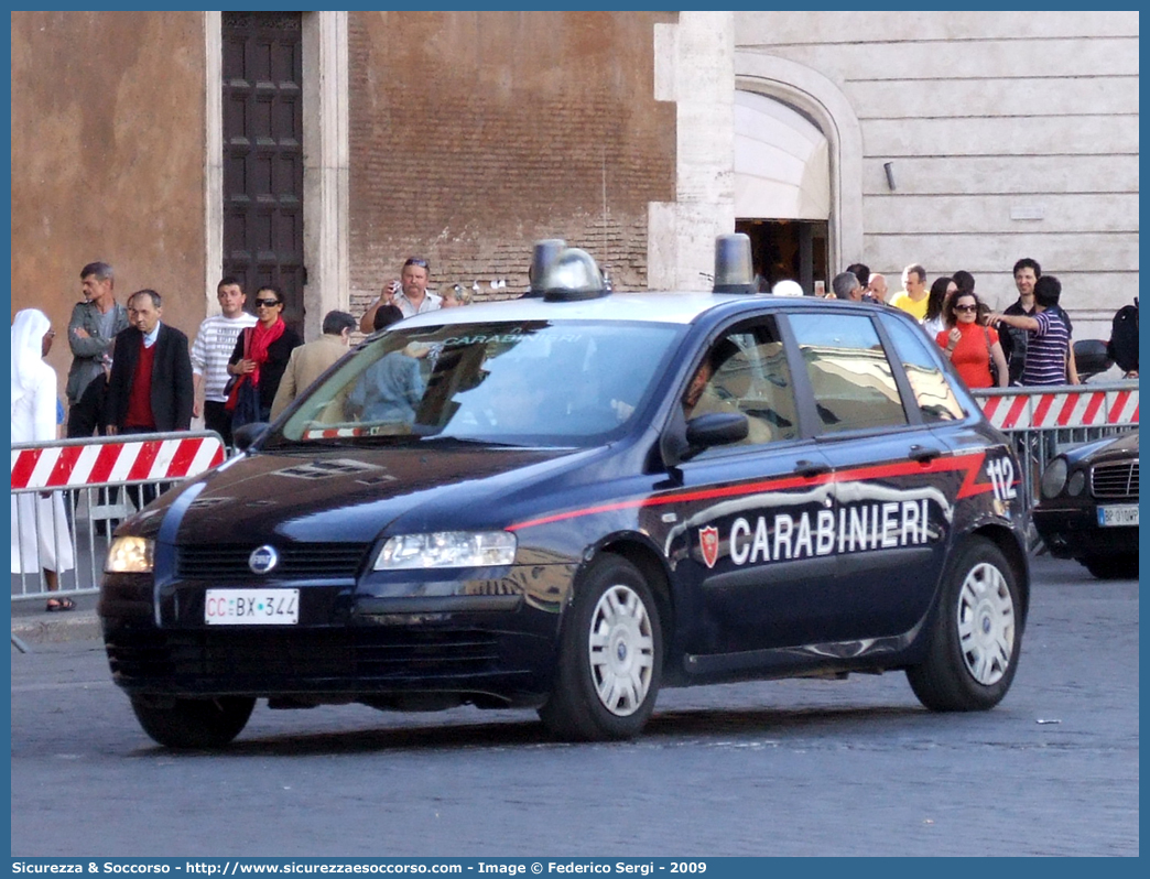 CC BX344
Arma dei Carabinieri
Fiat Stilo II serie
Parole chiave: CC;C.C.;Arma;dei;Carabinieri;Nucleo;Radiomobile;Radio;Mobile;Pattuglia;Pattuglie;Mobile;Mobili;di;Zona;Fiat;Stilo